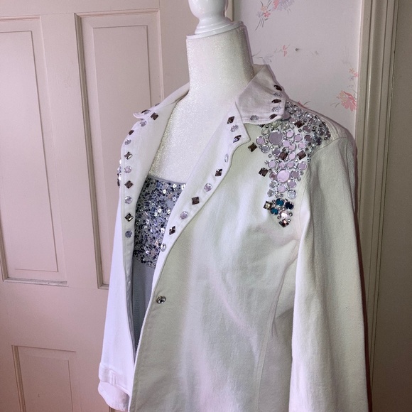 Boston Proper Grey SKIRT with Embellishments - Picture 4 of 13